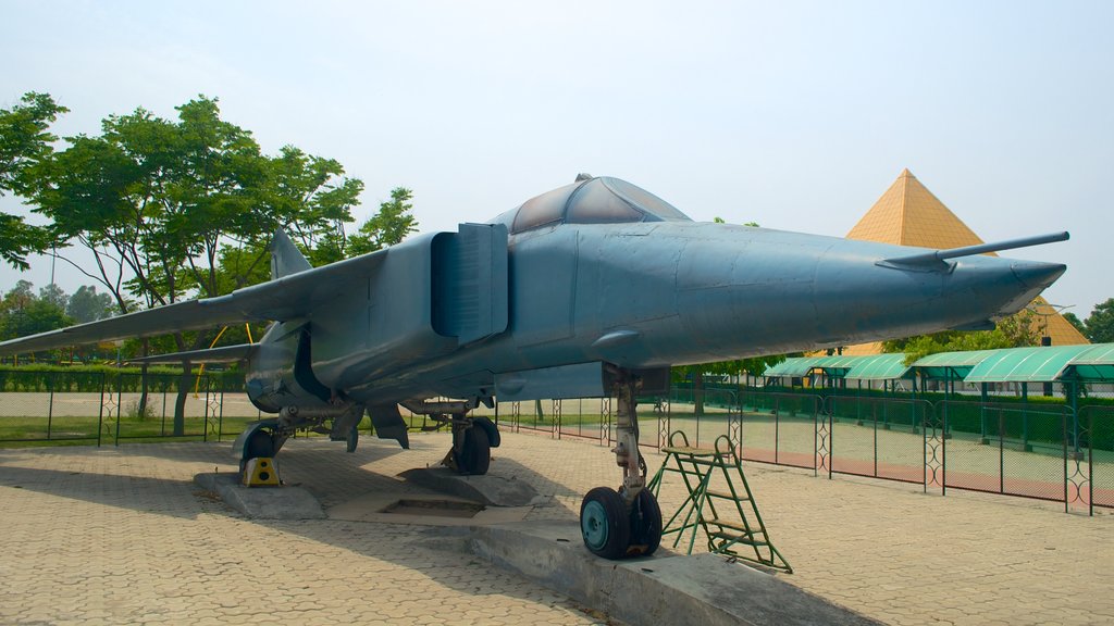 Pushpa Gujral Science City showing a city and aircraft