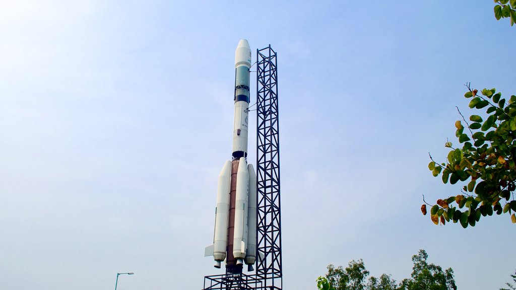 Pushpa Gujral Science City showing aircraft