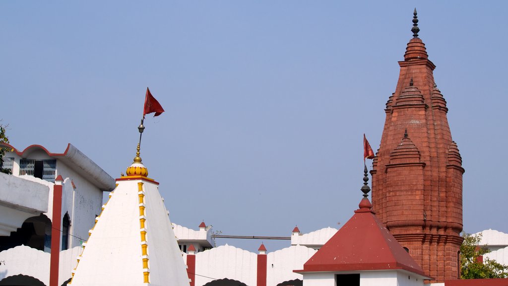 Jalandhar caracterizando um templo ou local de adoração, uma cidade e arquitetura de patrimônio