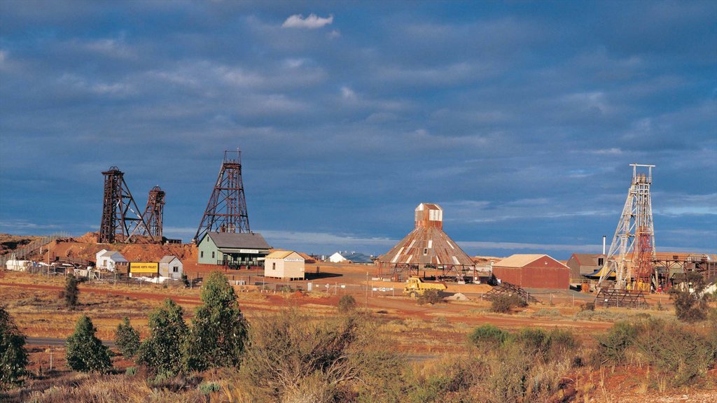 Kalgoorlie - Boulder ofreciendo escenas tranquilas, una pequeña ciudad o pueblo y vistas de paisajes