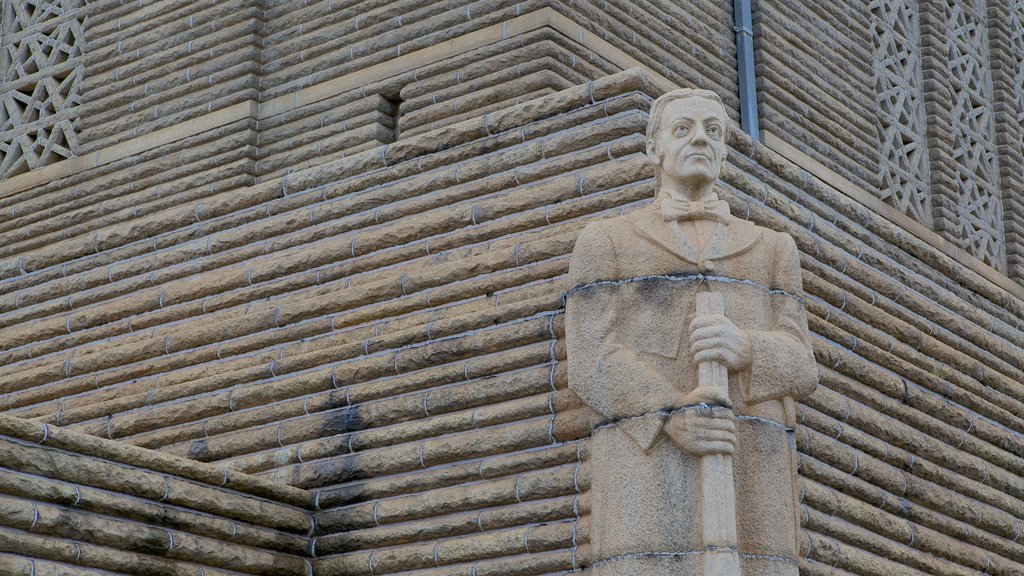 Voortrekker Monument que incluye un monumento