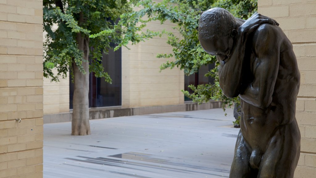 Johannesburg Kunstgalleri som viser udendørs kunst, kunst og en statue eller en skulptur