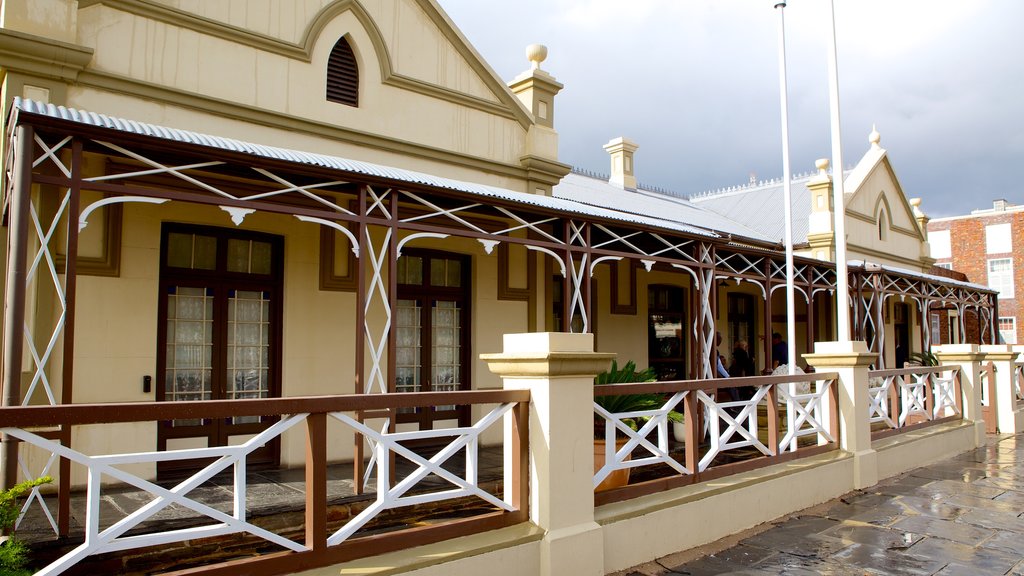 Kruger Museum showing a house