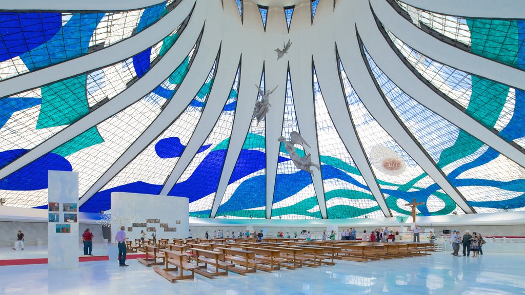 Metropolitan Cathedral showing interior views, a church or cathedral and religious elements