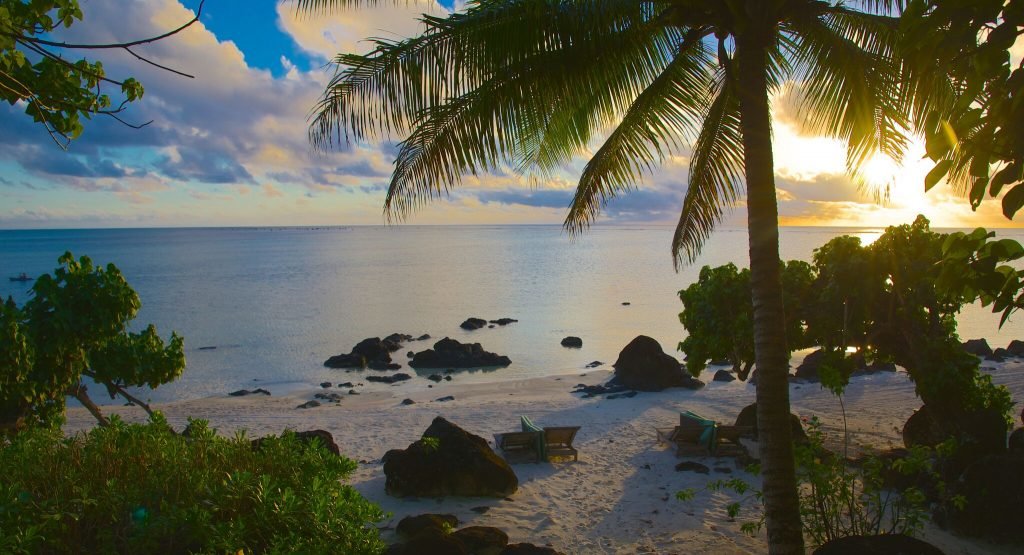 Aitutaki Sunset Beach