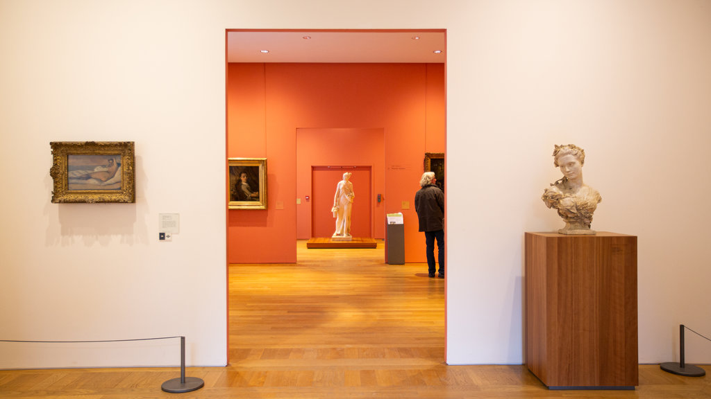 Petit Palais featuring interior views