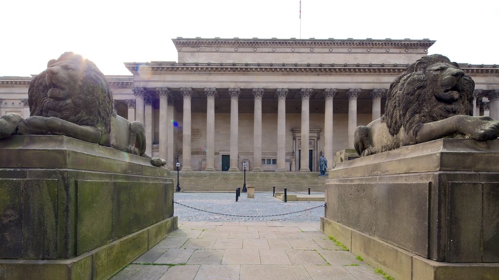 St. George\'s Hall showing a statue or sculpture, heritage architecture and an administrative buidling