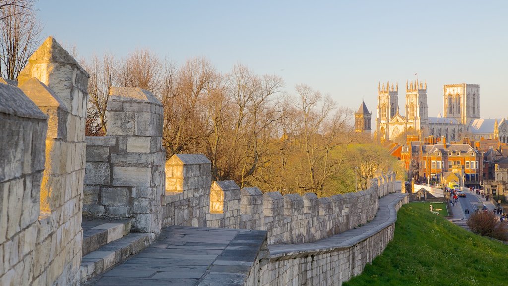 England showing heritage architecture