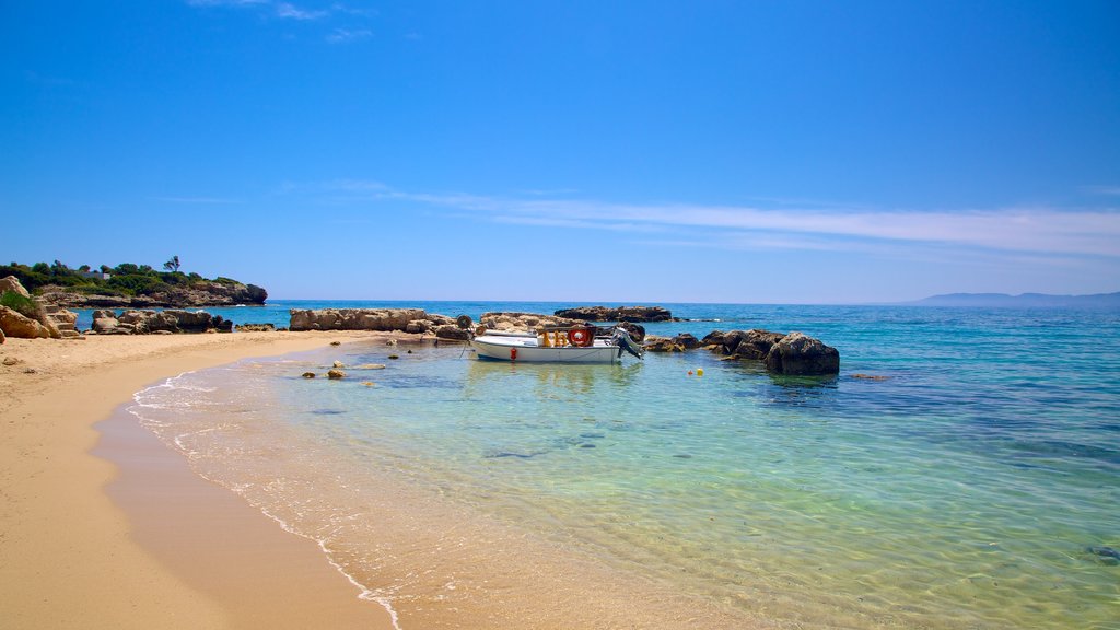 Pefkos Beach que incluye vistas de paisajes y una playa de arena