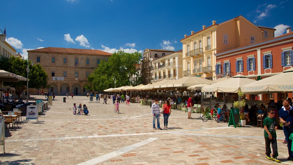 Museu Arqueológico de Nafplio caracterizando uma praça ou plaza