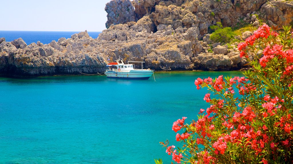 Rodos fasiliteter samt stenete kystlinje