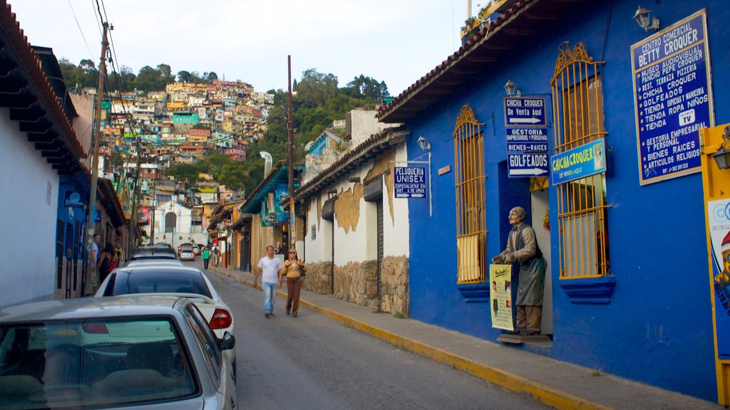 Sierra del Norte ofreciendo escenas urbanas