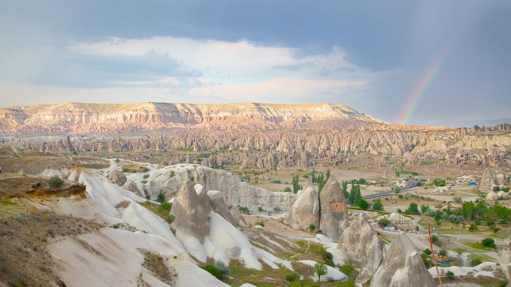 Sunset Point featuring mountains