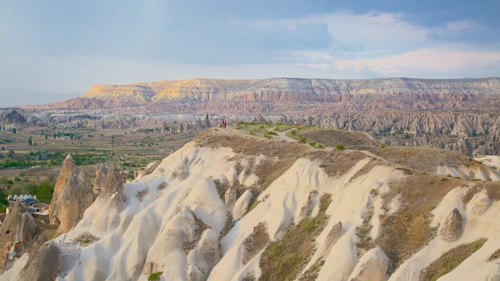 Sunset Point showing a gorge or canyon