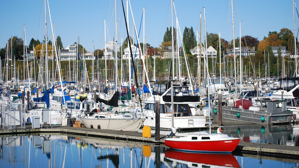 Bellingham which includes a marina