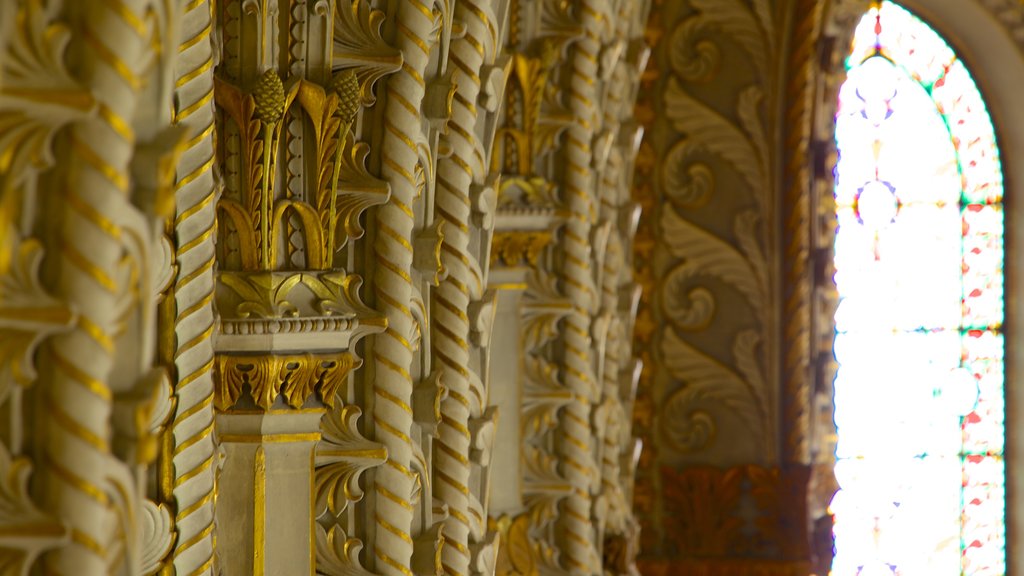 Notre-Dame Basilica showing interior views, heritage architecture and a church or cathedral