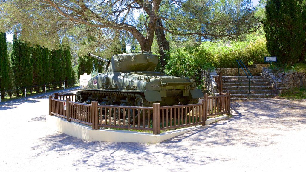 Mont Faron featuring a monument and military items