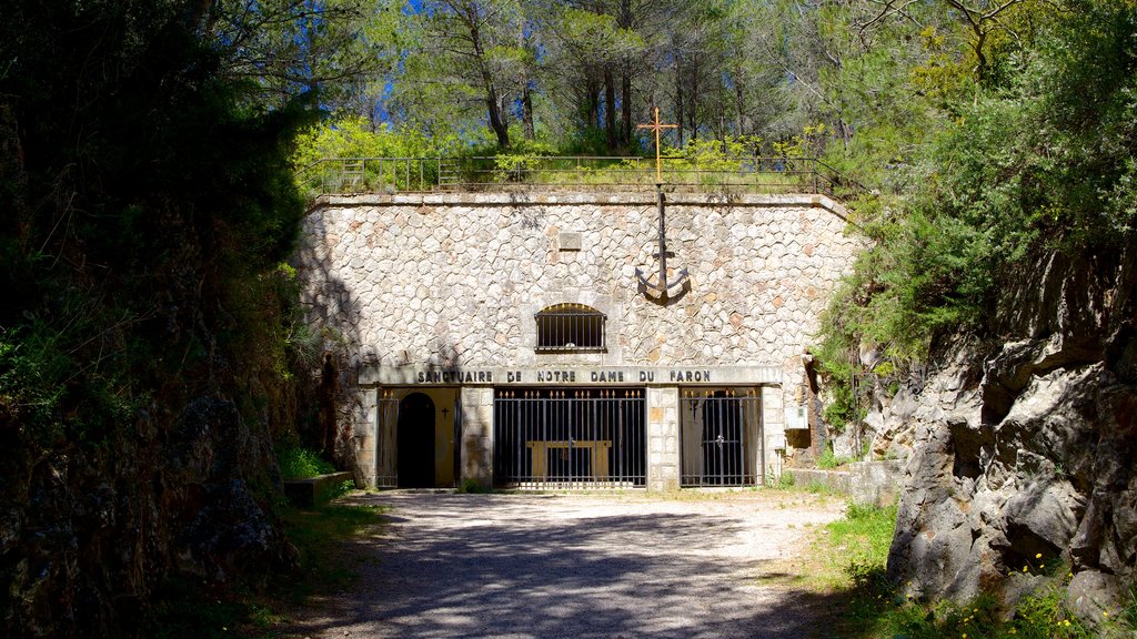 Mont Faron mostrando patrimonio de arquitectura