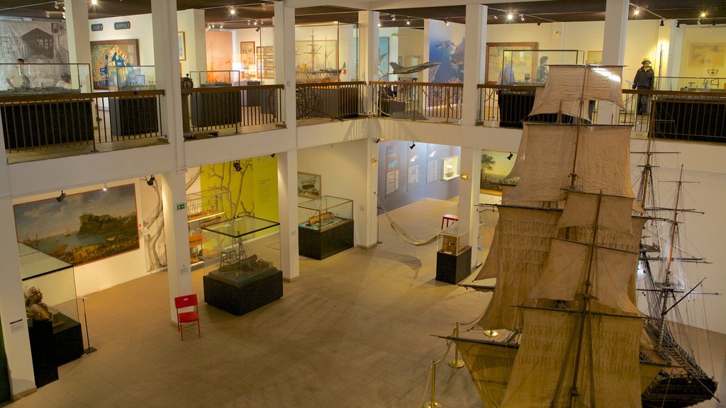 Musée National de la Marine toont interieur