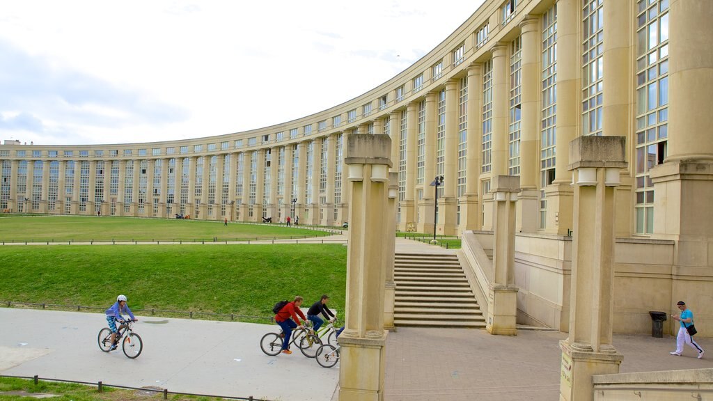 Esplanade de l\'Europe showing cycling and modern architecture