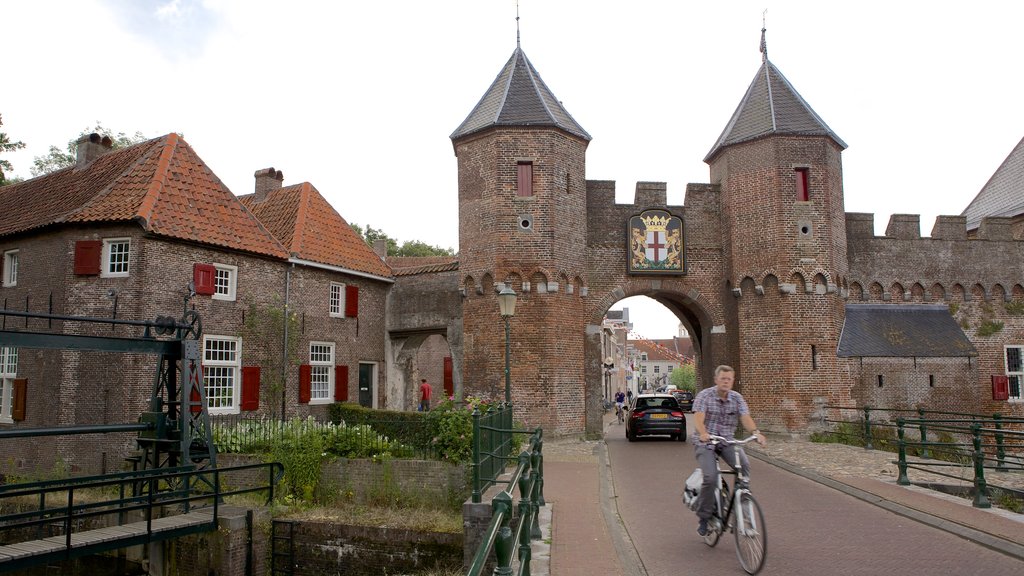 Amersfoort featuring heritage elements, street scenes and heritage architecture