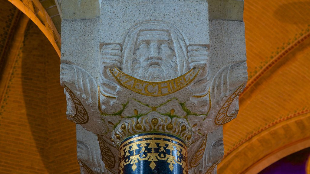 Cathedral of Saint Bavo showing a church or cathedral, interior views and heritage architecture