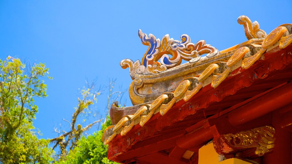 Tomb of Minh Mang featuring heritage architecture