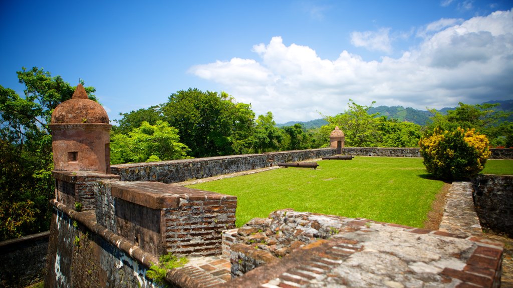 San Fernando Fortress which includes heritage architecture and heritage elements