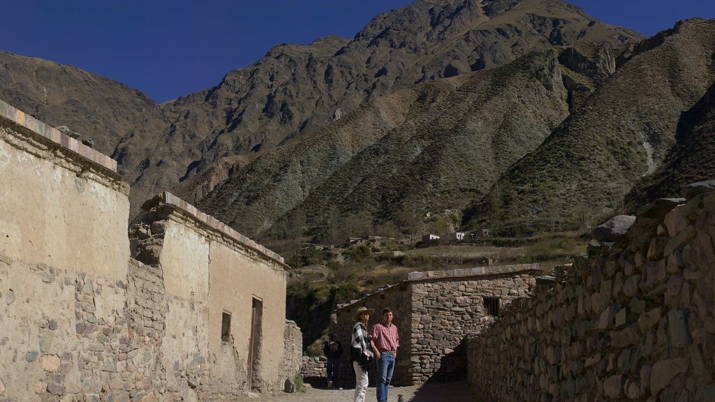 Salta which includes a ruin, heritage elements and mountains