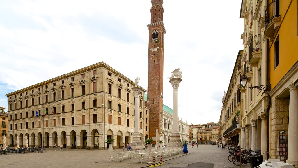 Piazza dei Signori fasiliteter samt gatescener