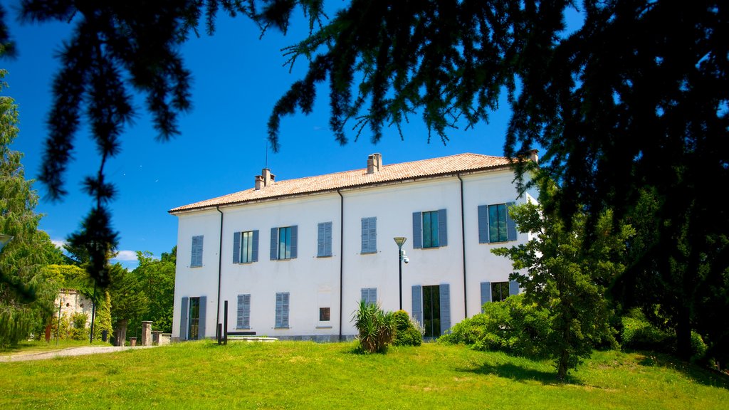 Masnago Castle showing a castle