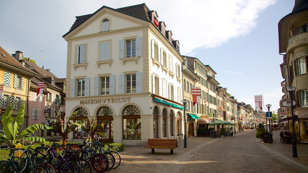 Morges showing street scenes