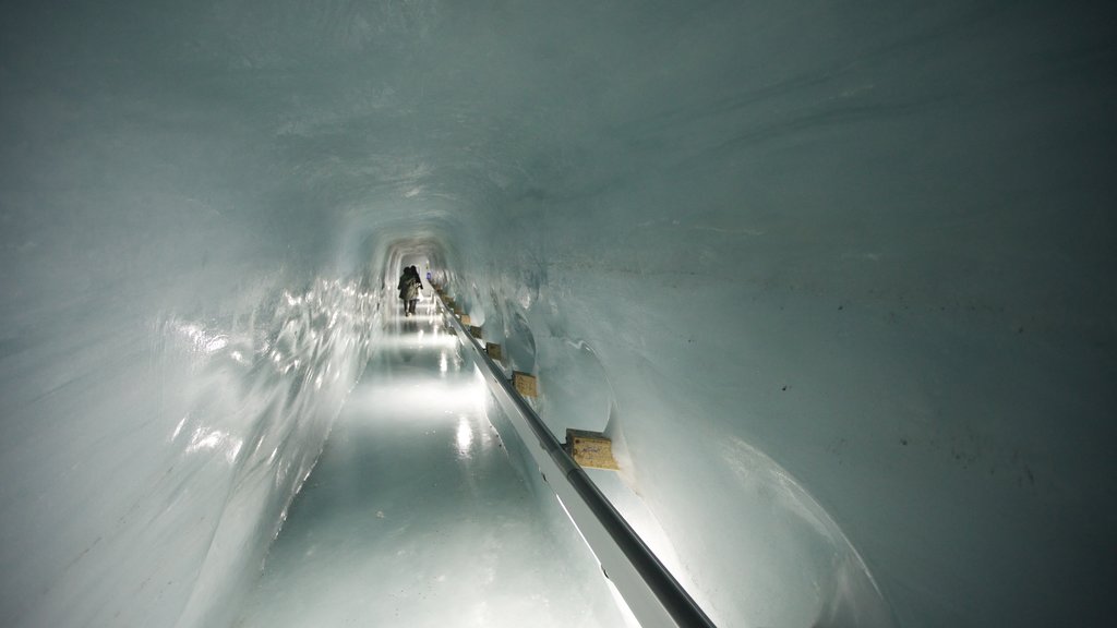 Interlaken showing interior views