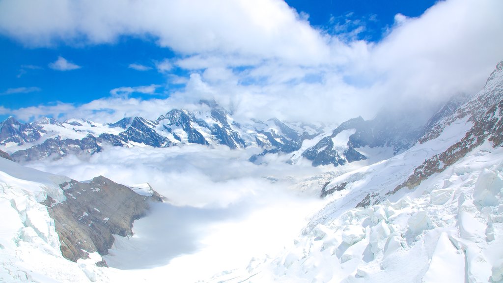 Jungfraujoch which includes mountains, snow and landscape views