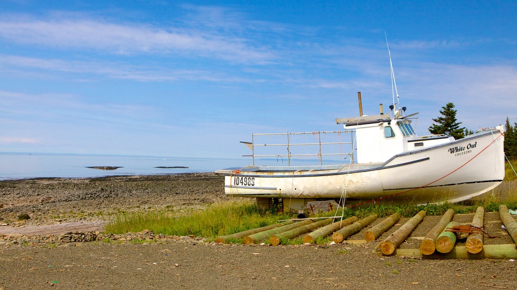 Kingston which includes boating and general coastal views