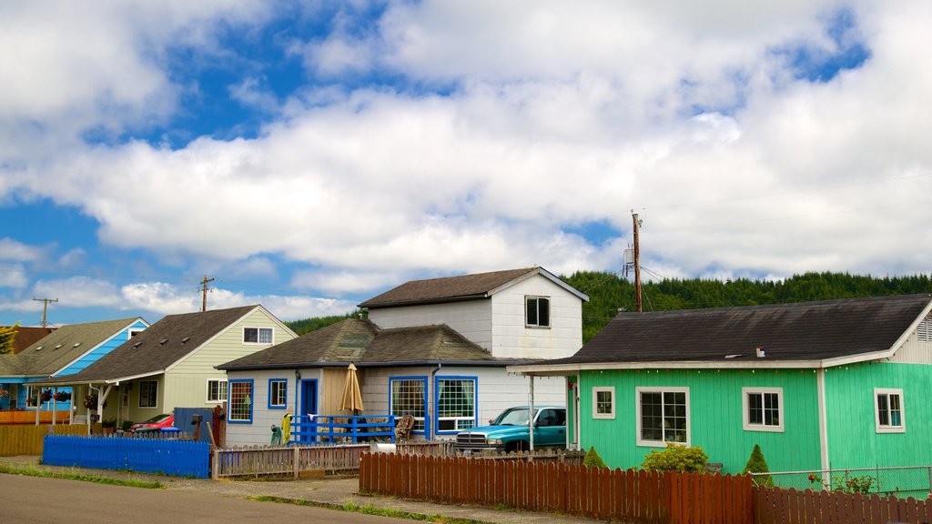 Reedsport which includes street scenes and a house