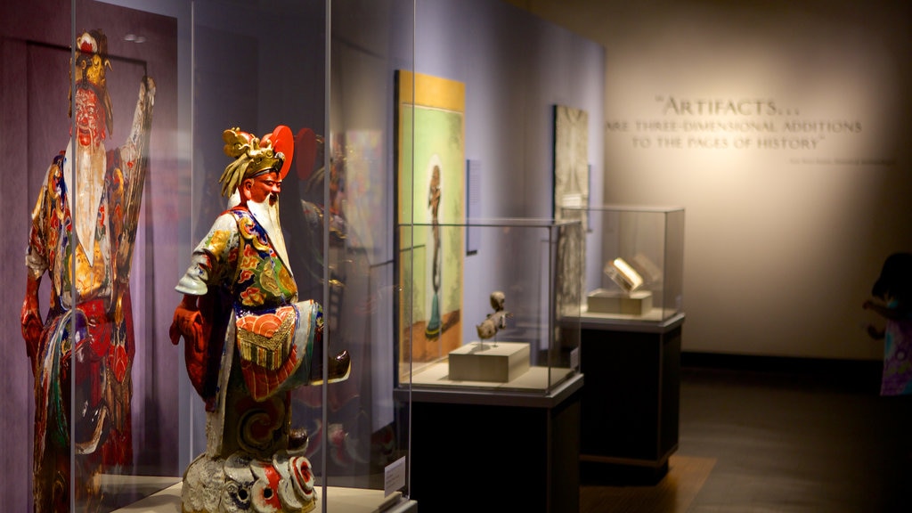 Buffalo Museum of Science yang mencakup pemandangan interior