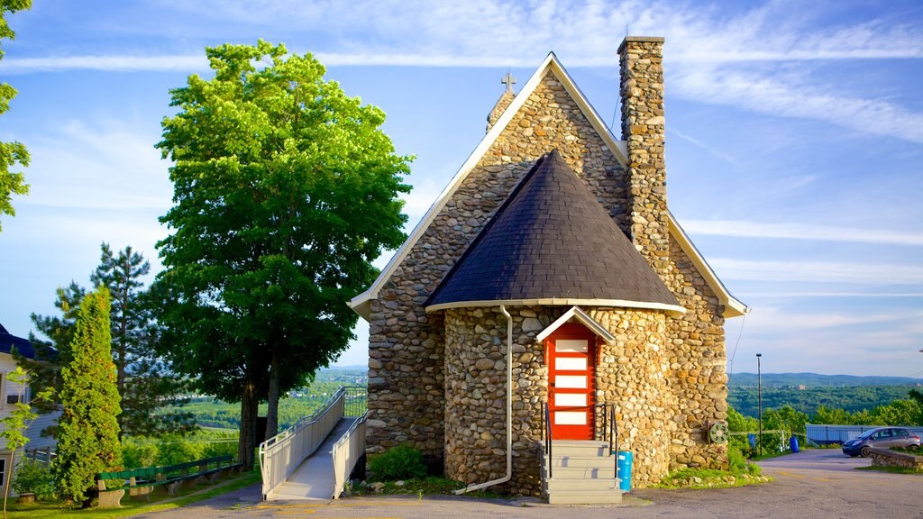 Sherbrooke showing heritage architecture