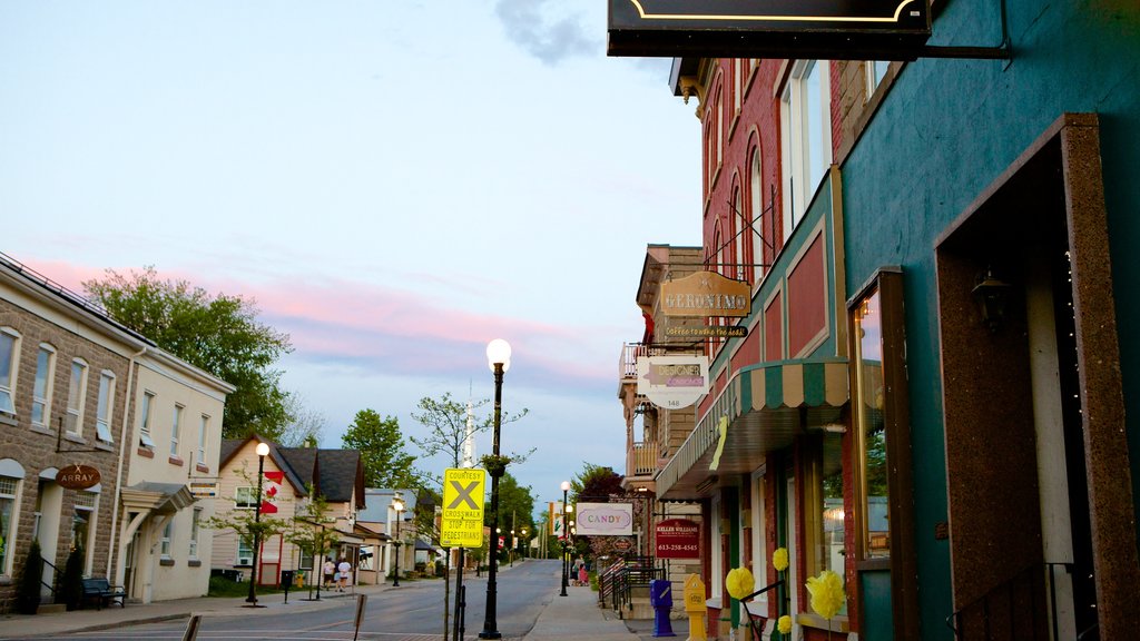 Kemptville mettant en vedette scènes de rue