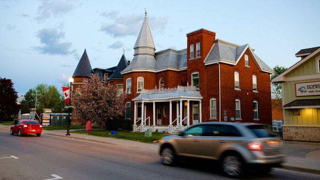 Kemptville que incluye imágenes de calles y una casa