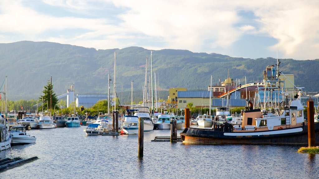 Port Alberni que incluye una marina