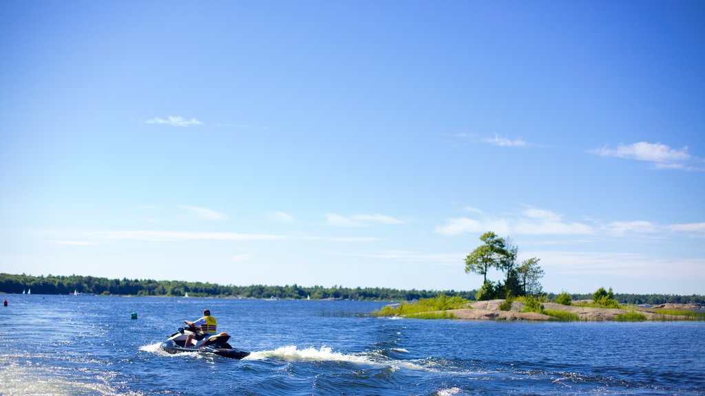 Honey Harbour showing jet skiing