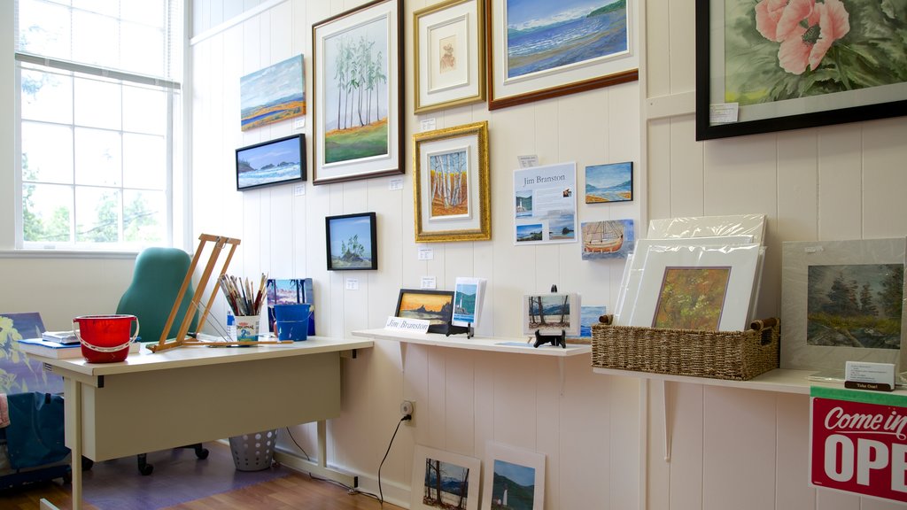 The Old School House Arts Centre showing art and interior views