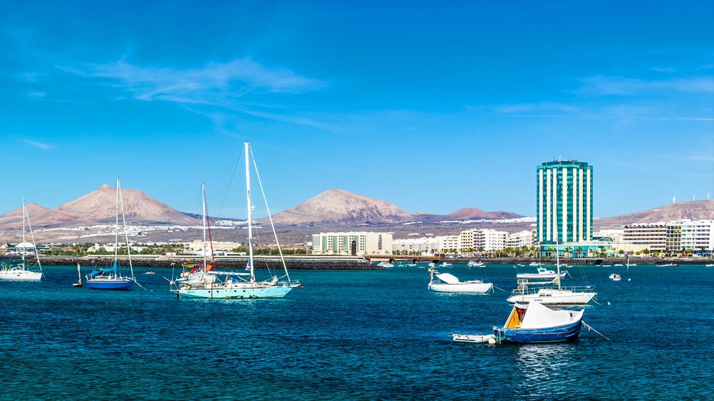 Lanzarote which includes a coastal town