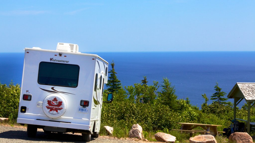 Cape Smokey que inclui paisagens litorâneas