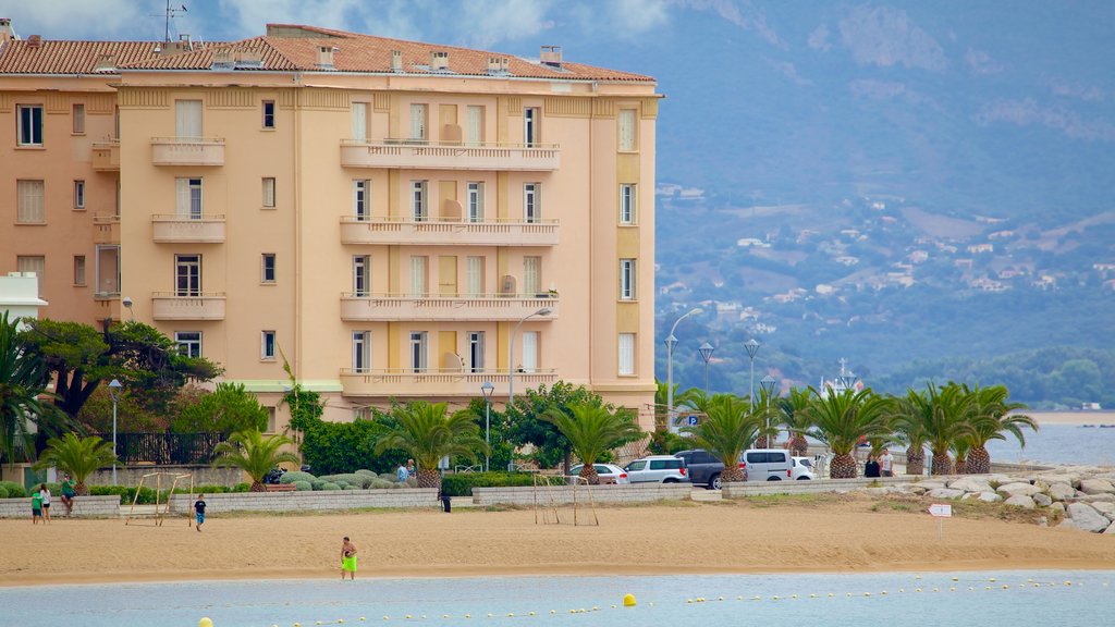 Trottel Beach showing a sandy beach and a coastal town