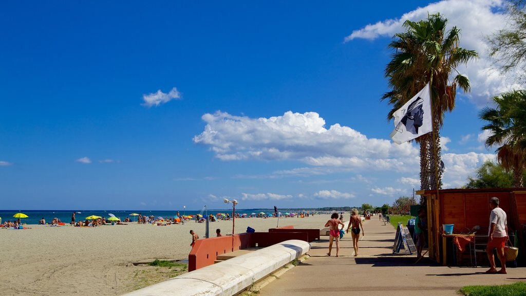 Playa de L´Arinella mostrando una playa de arena