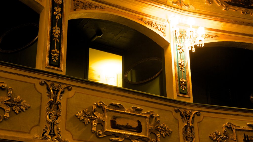 Manoel Theatre showing interior views, theatre scenes and heritage architecture