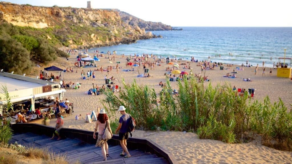 Golden Sands Beach showing general coastal views and a beach