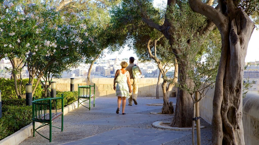 Jardin inférieur de Barrakka qui includes jardin